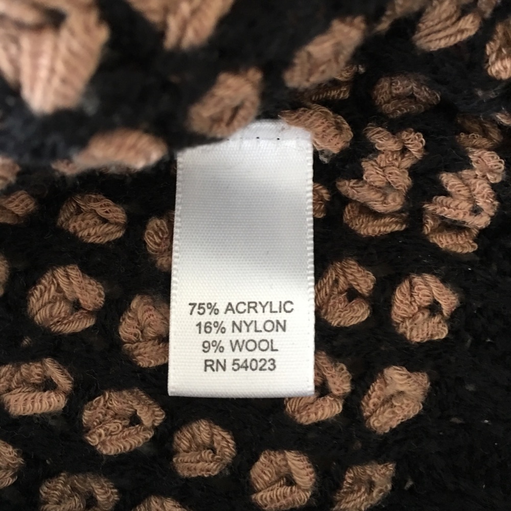 Hive & Honey: Knit Sweater - Picture 7 of 8